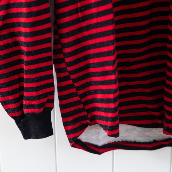 Unisex SMALL Walt Disney World Pirates of the Caribbean Striped Spirit Jersey - Picture 3 of 7